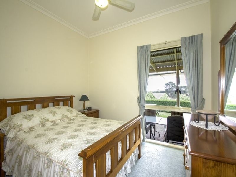 995 Canavans Road, Mount Eccles VIC 3953