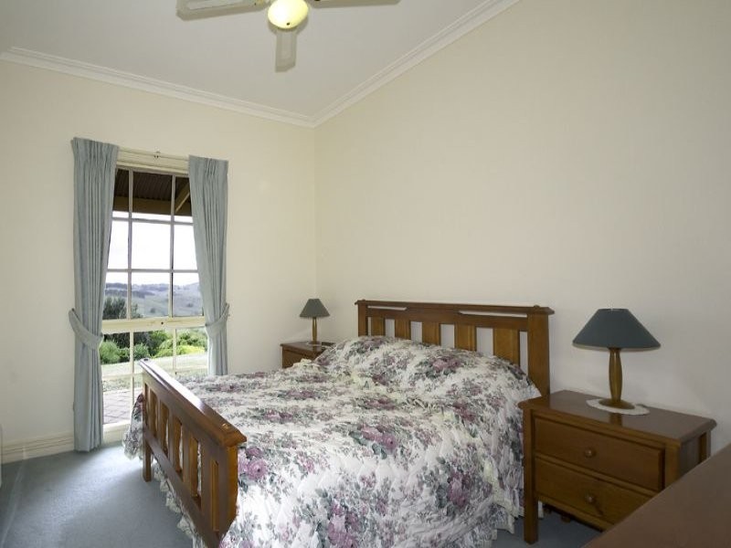 995 Canavans Road, Mount Eccles VIC 3953