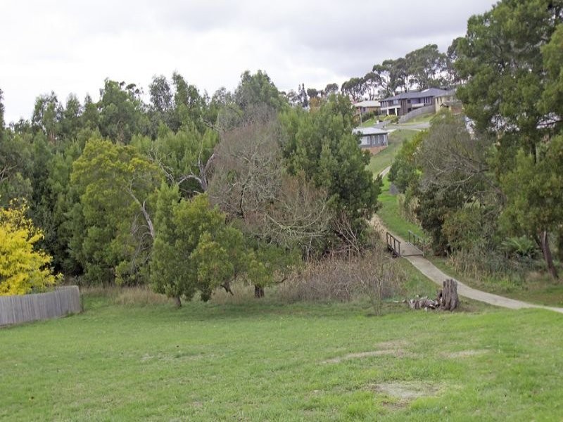15 Eden Crescent, Leongatha VIC 3953