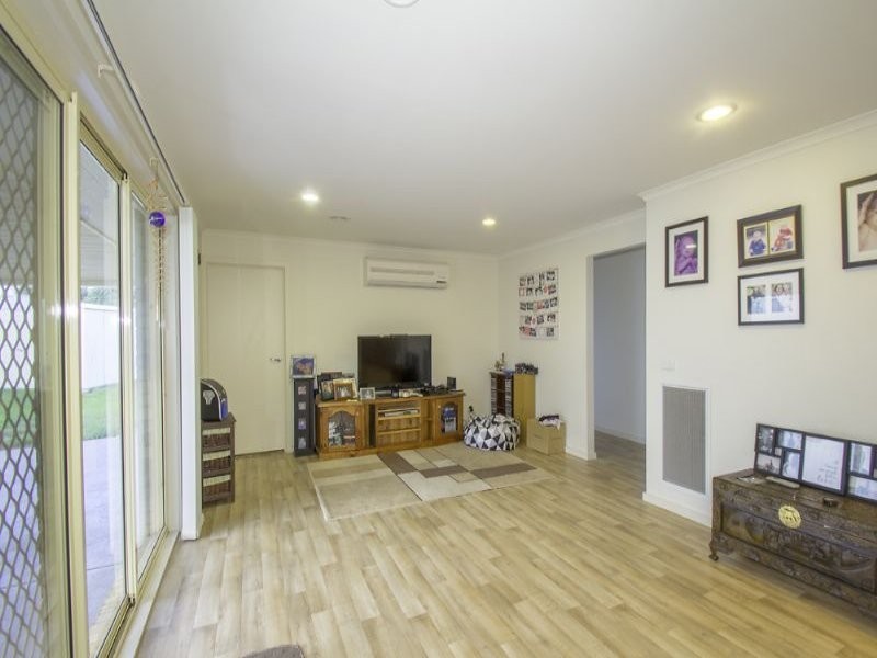 17 Carr Avenue, Leongatha VIC 3953