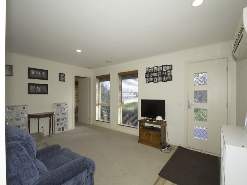 17 Carr Avenue, Leongatha VIC 3953