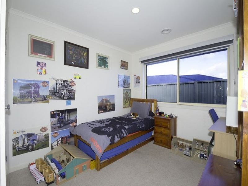 17 Carr Avenue, Leongatha VIC 3953