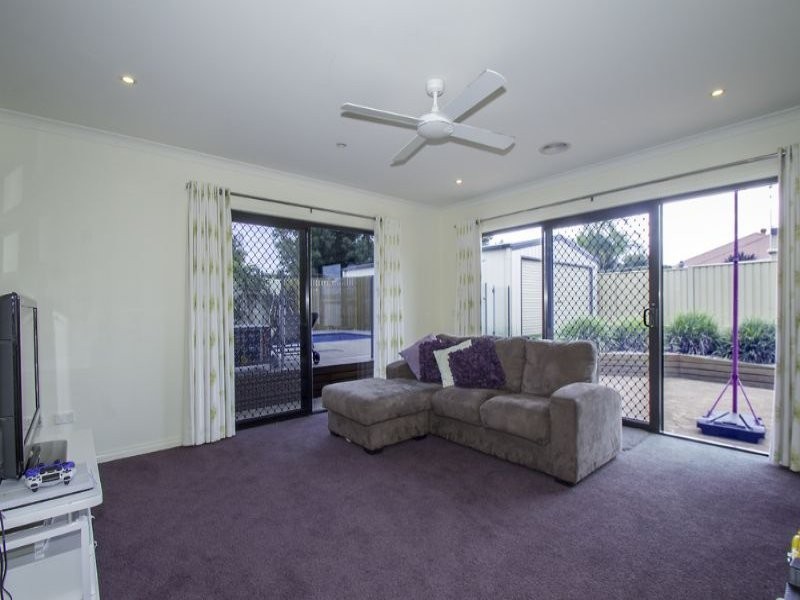 4 Hilltop Close, Leongatha VIC 3953