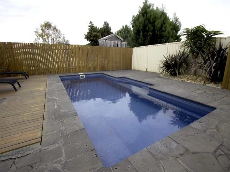 4 Hilltop Close, Leongatha VIC 3953