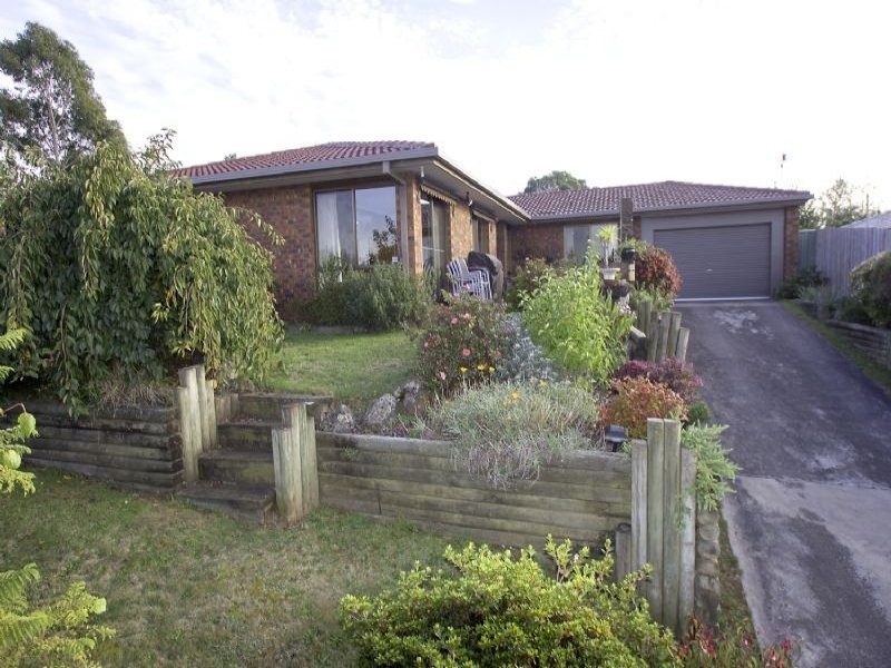 2 Warralong Court, Leongatha VIC 3953