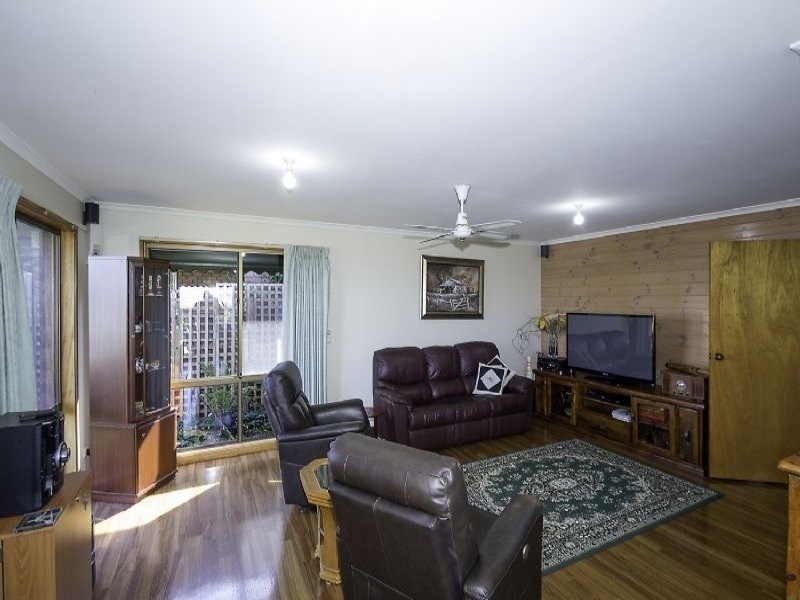 2 Warralong Court, Leongatha VIC 3953