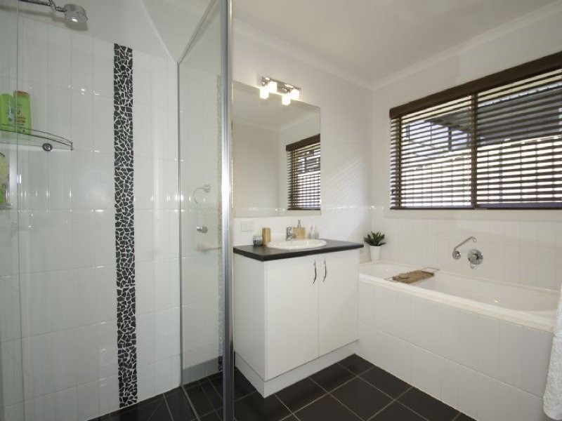 10 Parkside Close, Leongatha VIC 3953