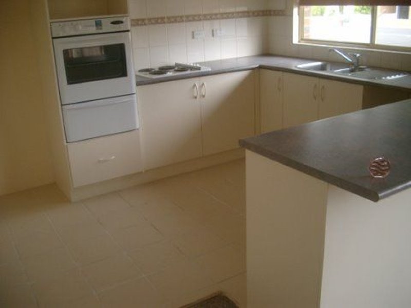 39 Peart Street, Leongatha VIC 3953