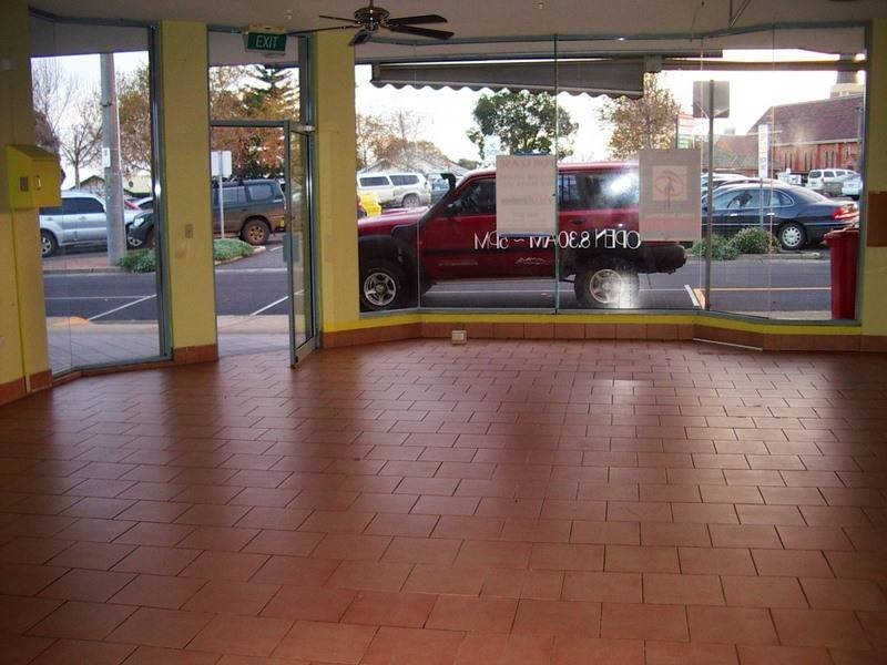 ShopD Hyland Place, Leongatha VIC 3953