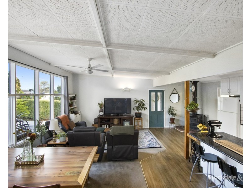 30 Bellingham Street, Leongatha VIC 3953