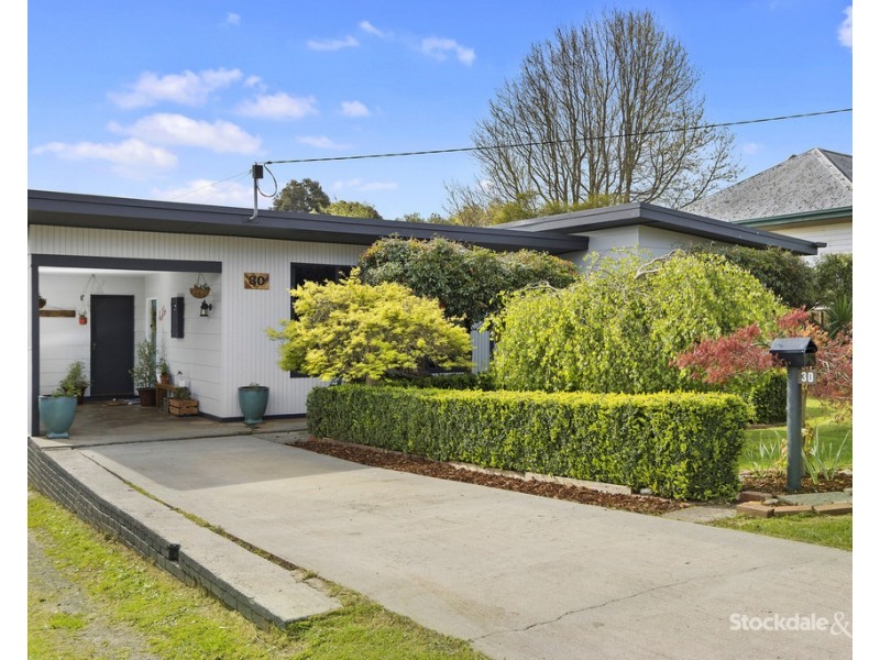 30 Bellingham Street, Leongatha VIC 3953
