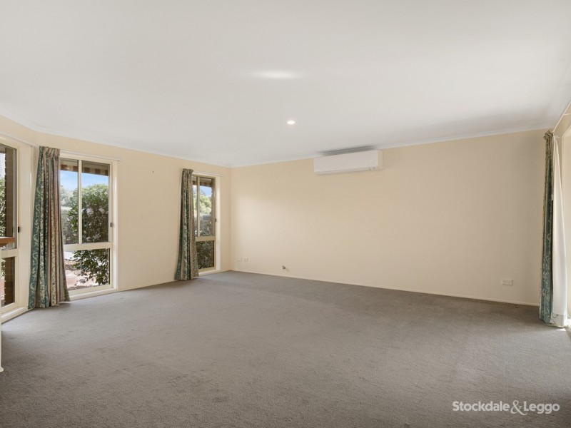 33 Chamberlain Drive, Leongatha VIC 3953