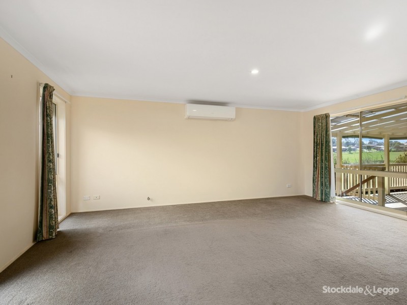33 Chamberlain Drive, Leongatha VIC 3953