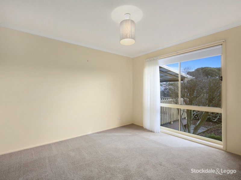 33 Chamberlain Drive, Leongatha VIC 3953