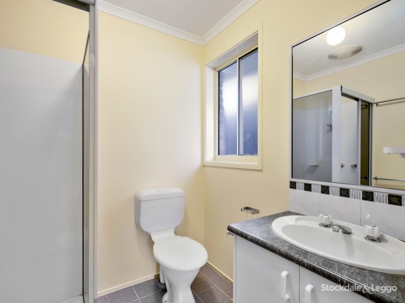 33 Chamberlain Drive, Leongatha VIC 3953