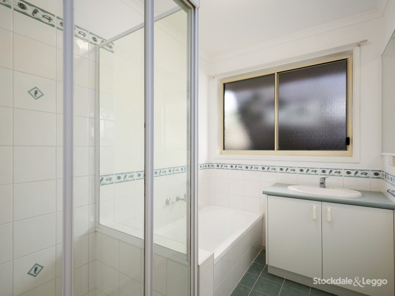 33 Chamberlain Drive, Leongatha VIC 3953