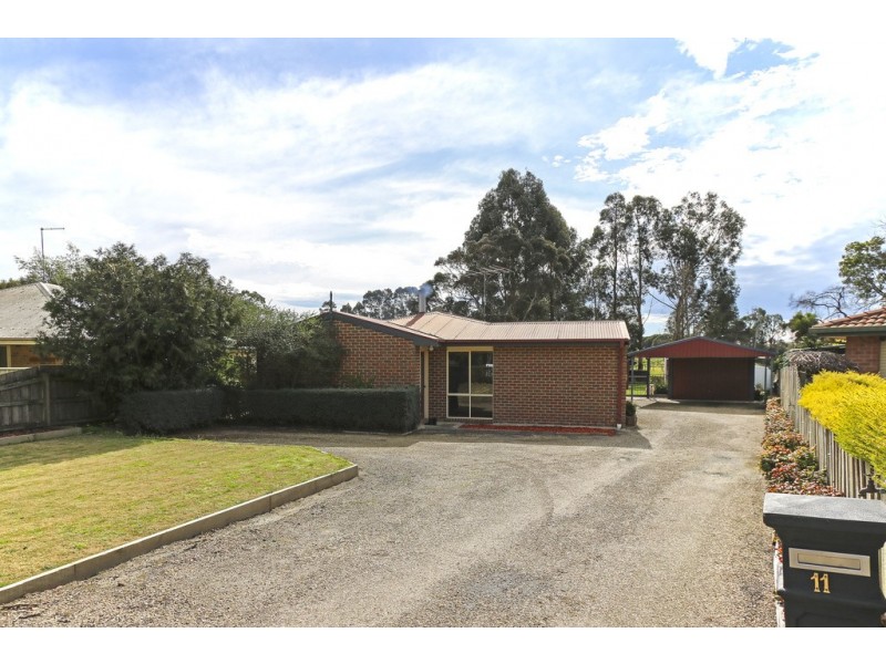 11 Clinton Court, Leongatha VIC 3953