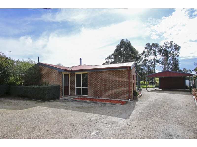 11 Clinton Court, Leongatha VIC 3953