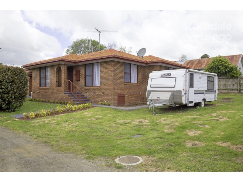 2 / 4 Clarence Street, Loch VIC 3945