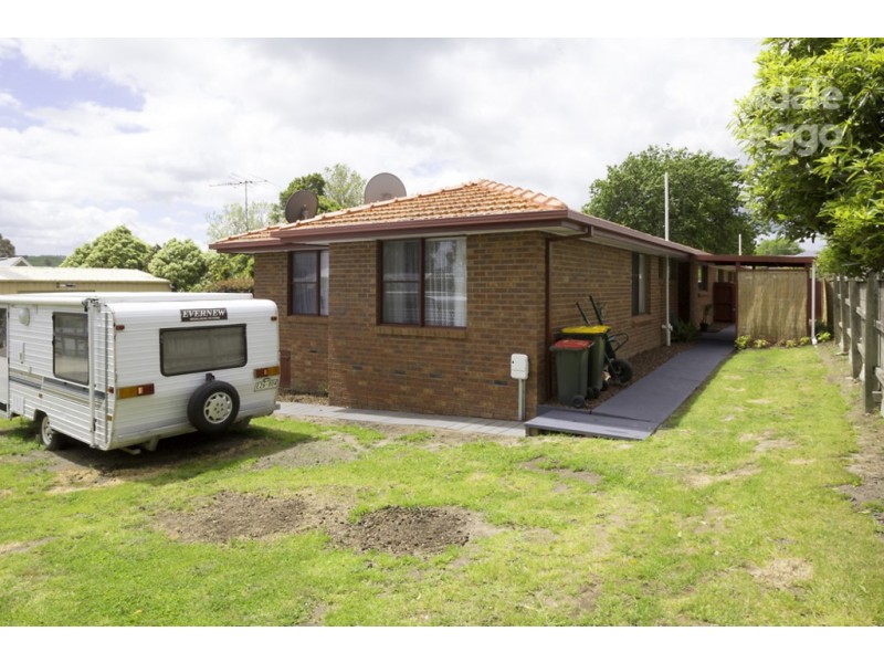 2 / 4 Clarence Street, Loch VIC 3945