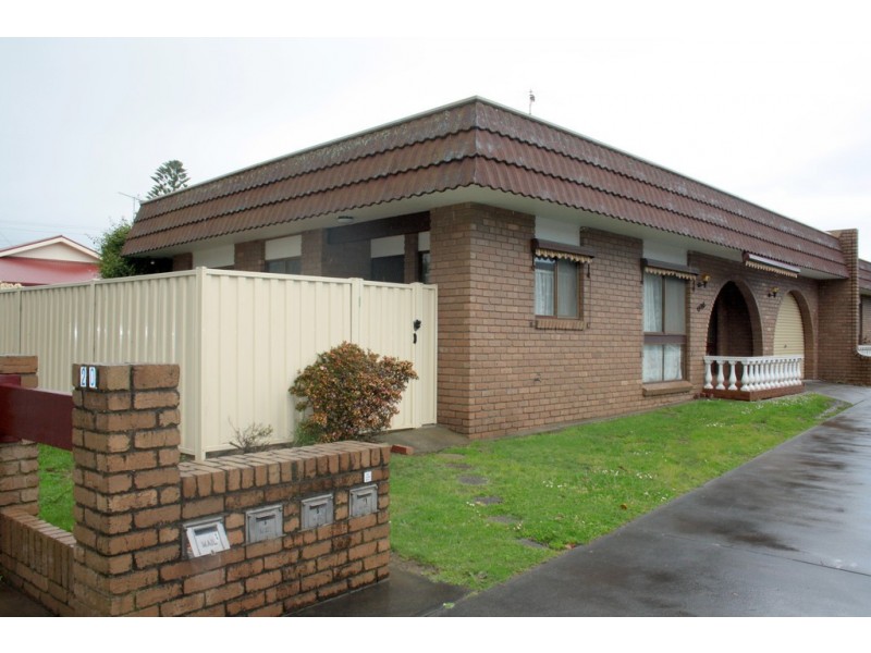 1 / 18 Ogilvy, Leongatha VIC 3953