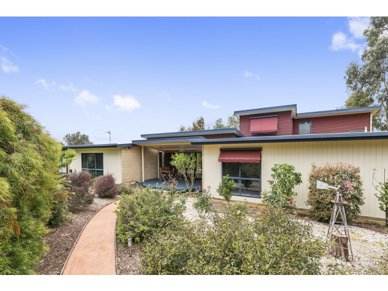 5A Louise Simon Court, Leongatha VIC 3953