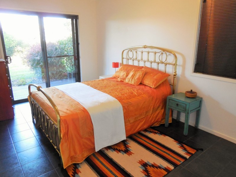 2450 Grandridge Road, Hallston VIC 3953