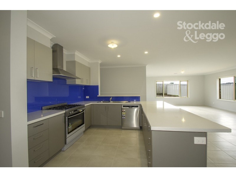 5 Burrows Way, Leongatha VIC 3953