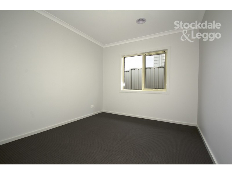 5 Burrows Way, Leongatha VIC 3953