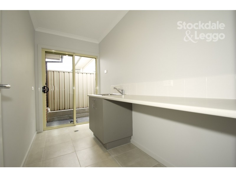 5 Burrows Way, Leongatha VIC 3953