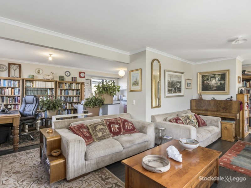 12 Floraston Drive, Leongatha VIC 3953