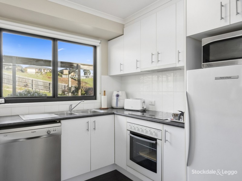 12 Floraston Drive, Leongatha VIC 3953