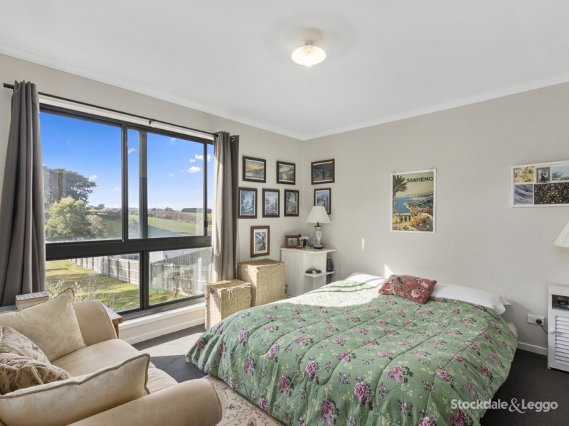 12 Floraston Drive, Leongatha VIC 3953