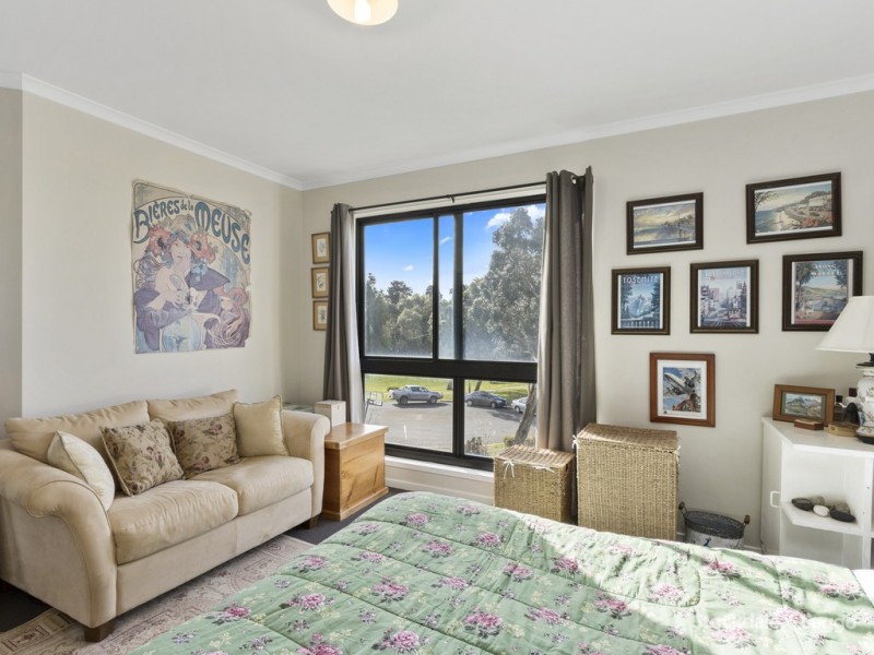 12 Floraston Drive, Leongatha VIC 3953