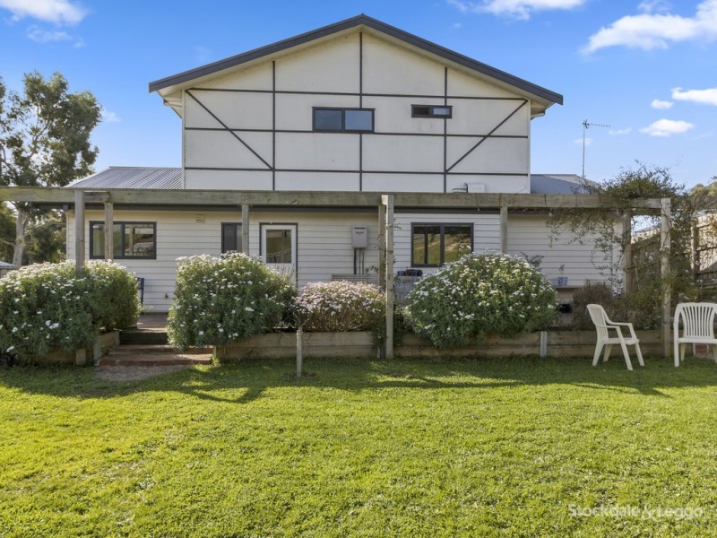 12 Floraston Drive, Leongatha VIC 3953