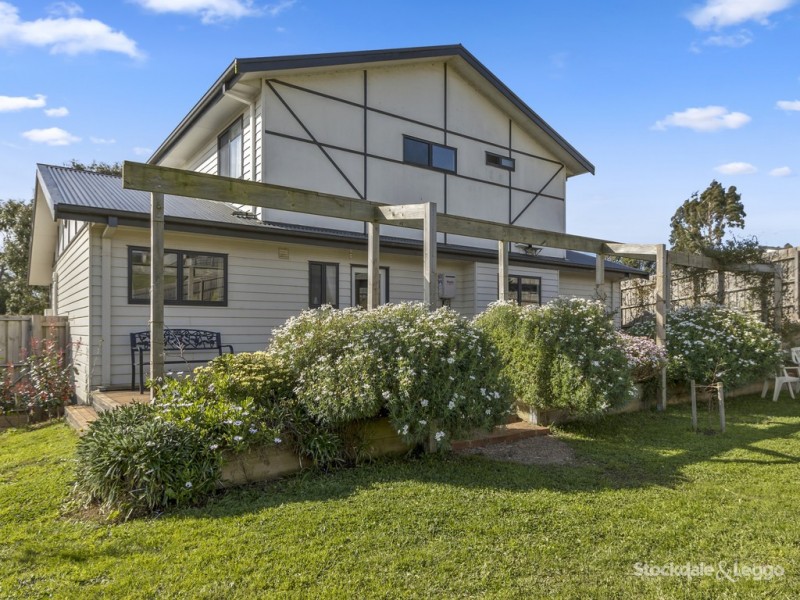 12 Floraston Drive, Leongatha VIC 3953