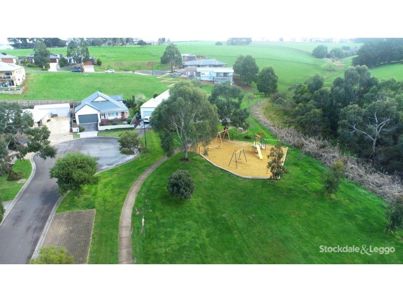 12 Floraston Drive, Leongatha VIC 3953