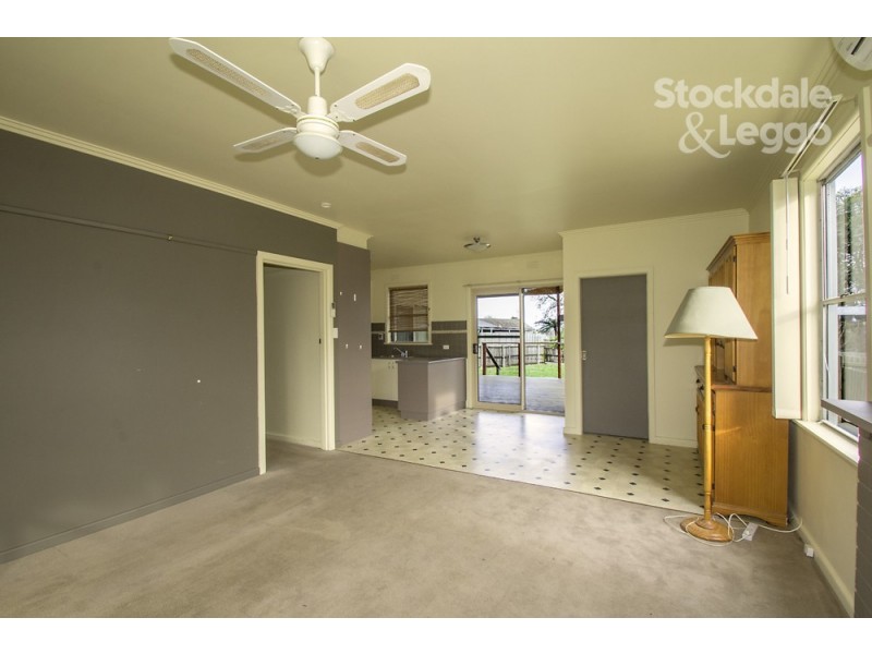 6 Sloan Avenue, Leongatha VIC 3953