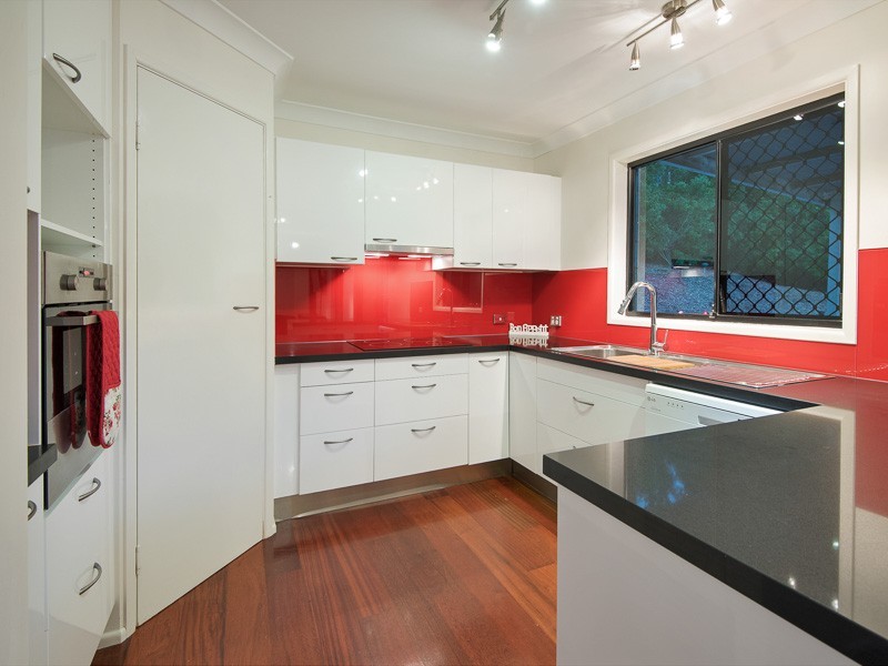 17 Sundown Court, Cashmere QLD 4500