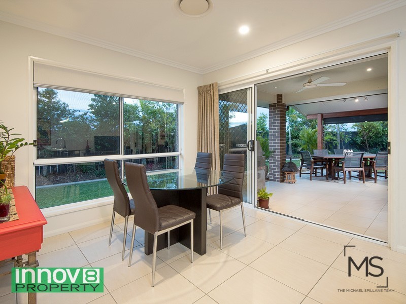 27 Williams Crescent, North Lakes QLD 4509