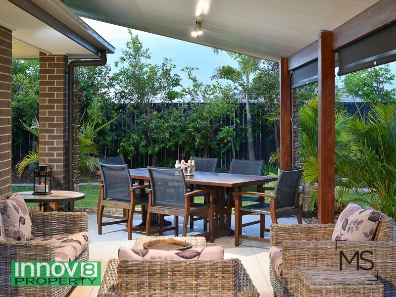 27 Williams Crescent, North Lakes QLD 4509