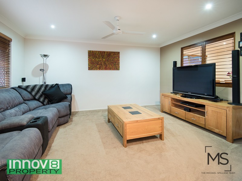 18 Pardalote Pl, Cashmere QLD 4500