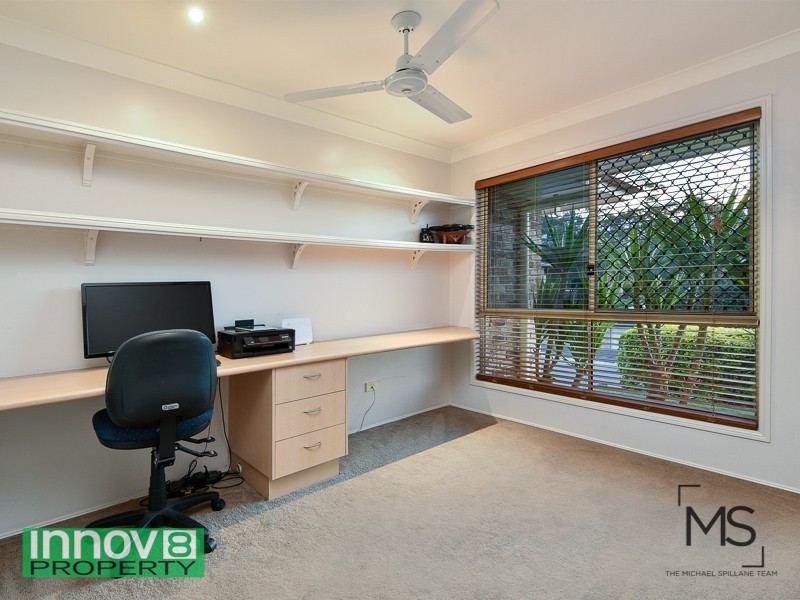 18 Pardalote Pl, Cashmere QLD 4500