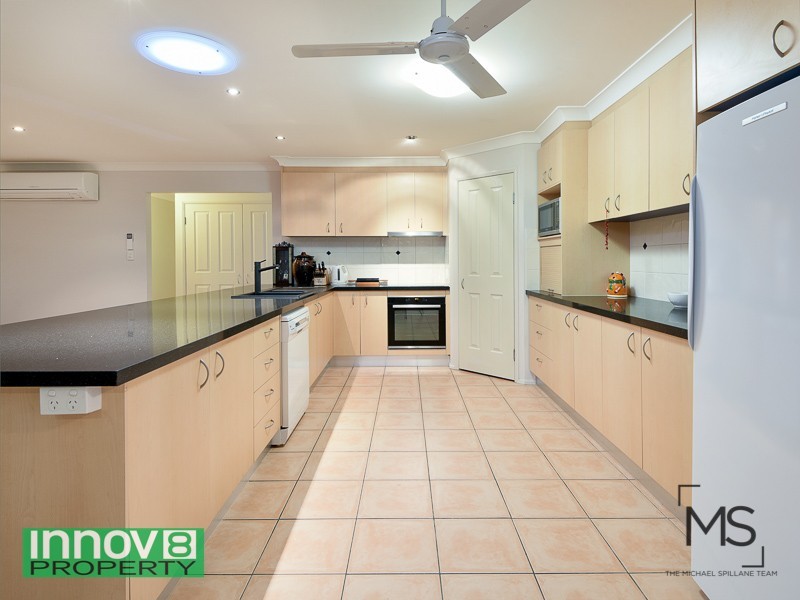 18 Pardalote Pl, Cashmere QLD 4500