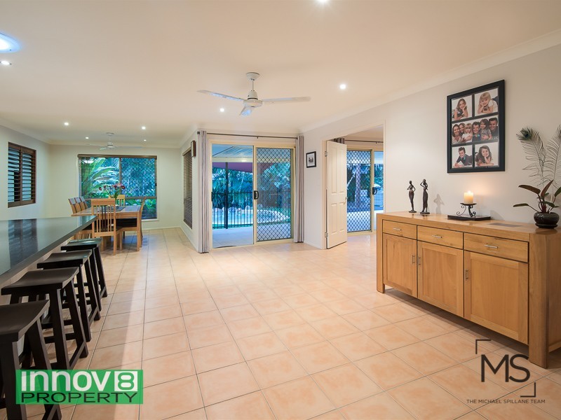 18 Pardalote Pl, Cashmere QLD 4500