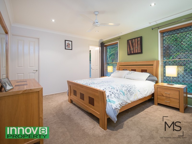 18 Pardalote Pl, Cashmere QLD 4500