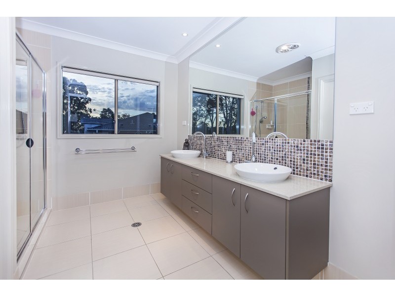 37 Darien Street, Bridgeman Downs QLD 4035