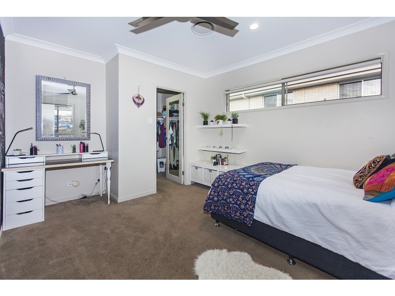 37 Darien Street, Bridgeman Downs QLD 4035