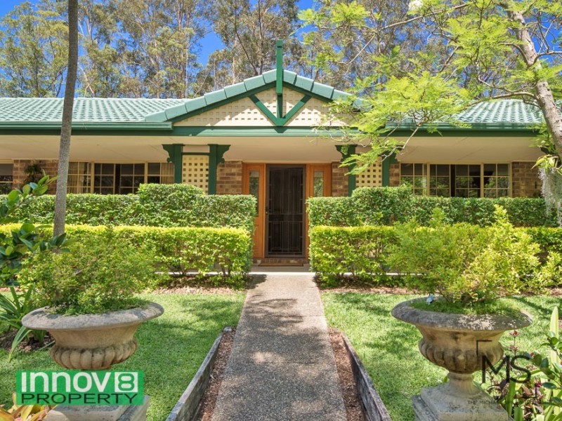 4 Spotted Gum Lane, Cashmere QLD 4500