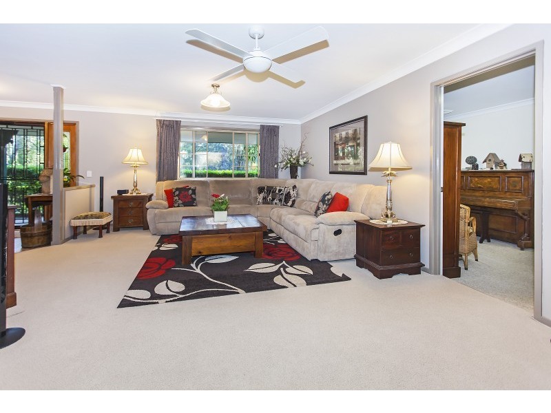 4 Spotted Gum Lane, Cashmere QLD 4500